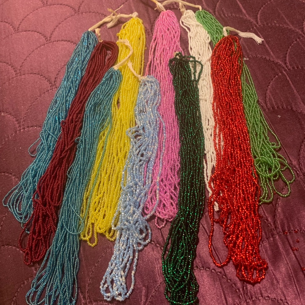 10 Hanks is Glass seed beads/02